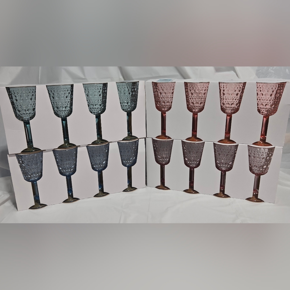 Stylish Glass Goblet Set - Blue and Pink